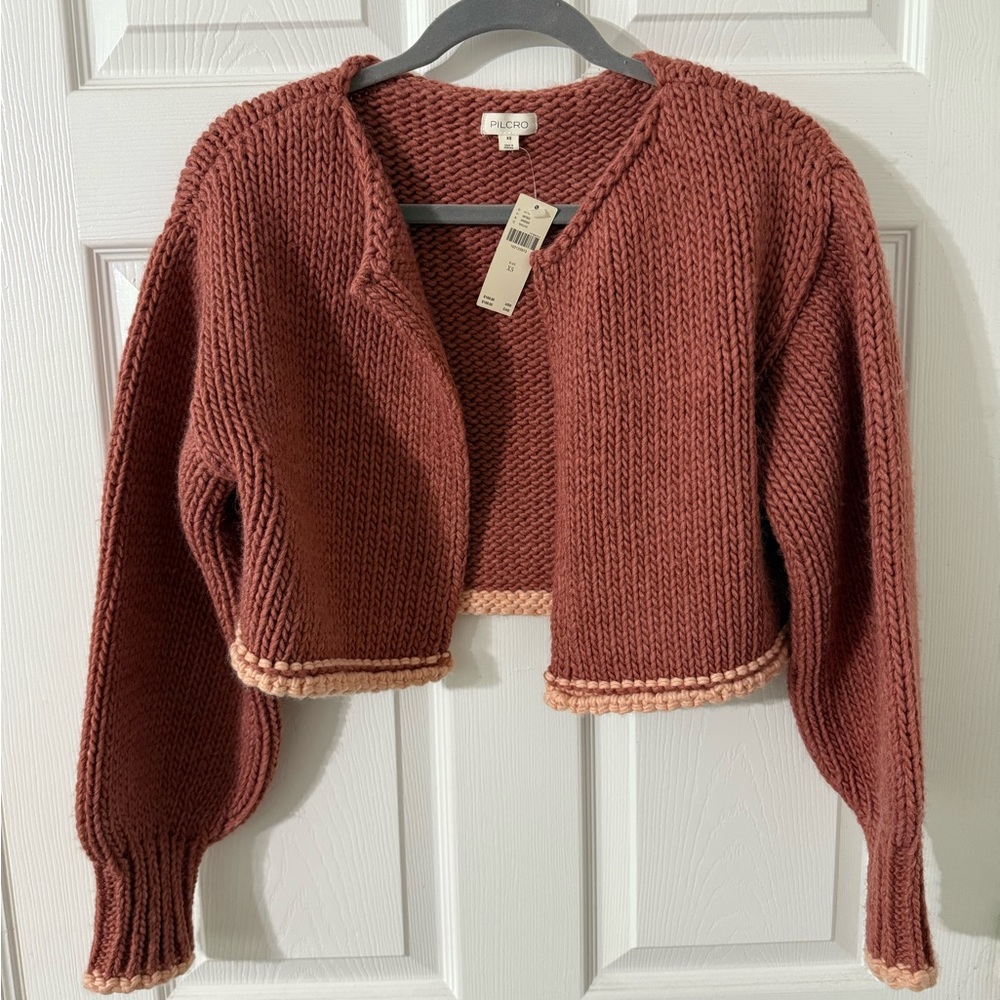 Wilfred Rust Cropped Knit Cardigan with Cream Trim